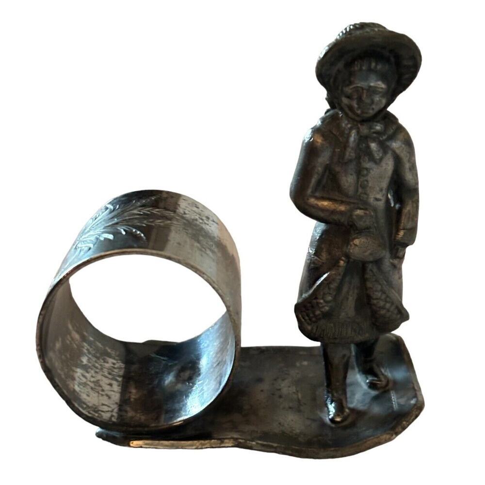 ANTIQUE AURORA S.P. MFG & CO. SILVERPLATE NAPKIN RING HOLDER 45 Victorian Girl